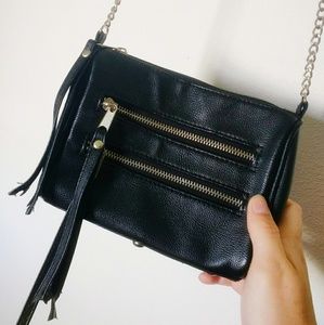 Black Cross Body Bag / Clarie's